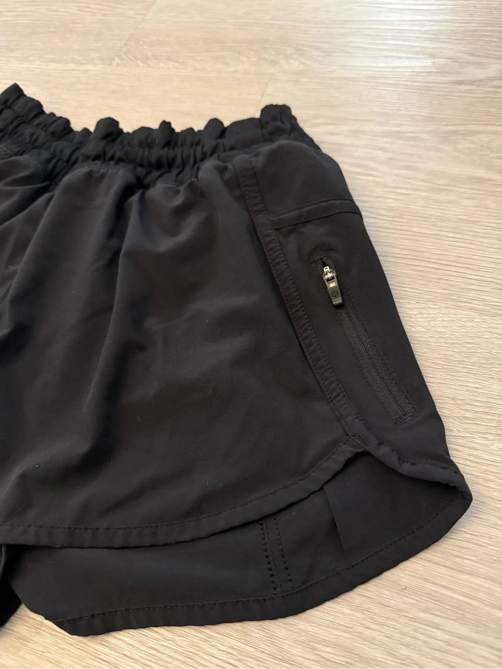 lululemon athletica lightweight shorts